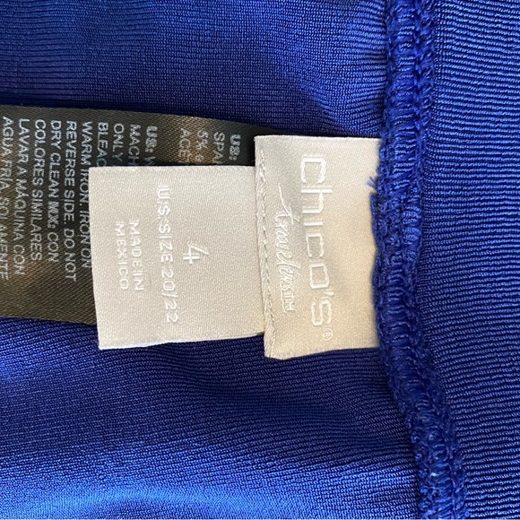 Chico’s Travelers Classic Crops - Picture 2 of 4